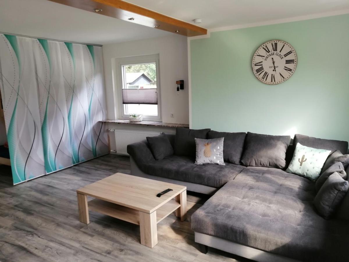 Apartment Am Felsen Zueschen วินเทอร์แบร์ก ภายนอก รูปภาพ